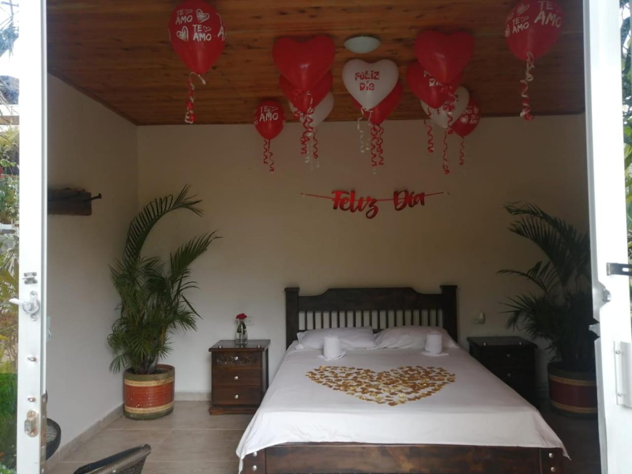 Hostal Hilltop Саленто Екстер'єр фото